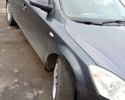 Серый Киа Сид, объемом двигателя 1.6 л и пробегом 270 тыс. км за 5000 $, фото 3 на Automoto.ua