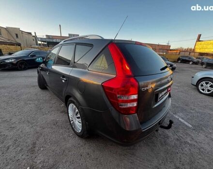 Сірий Кіа Сід, об'ємом двигуна 1.5 л та пробігом 264 тис. км за 5790 $, фото 2 на Automoto.ua