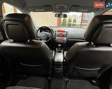 Серый Киа Сид, объемом двигателя 1.6 л и пробегом 178 тыс. км за 5399 $, фото 65 на Automoto.ua