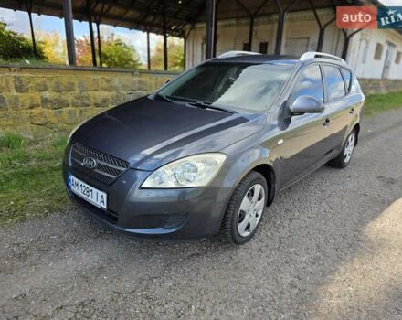 Серый Киа Сид, объемом двигателя 1.58 л и пробегом 246 тыс. км за 5300 $, фото 8 на Automoto.ua