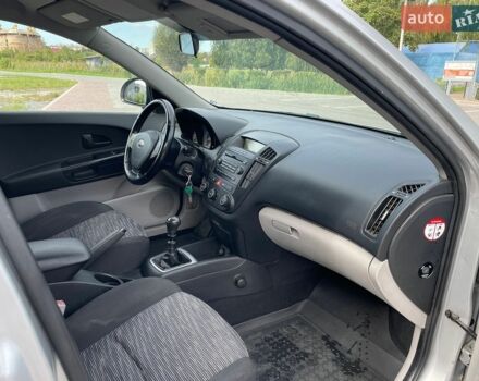 Сірий Кіа Сід, об'ємом двигуна 1.4 л та пробігом 239 тис. км за 4499 $, фото 25 на Automoto.ua
