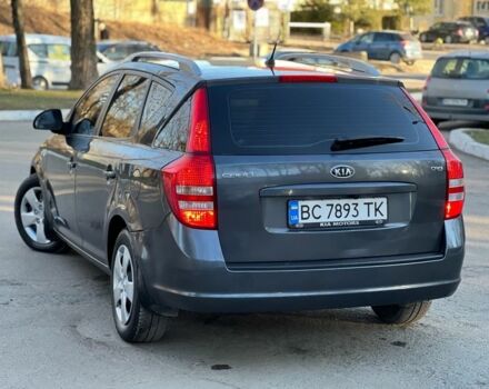Серый Киа Сид, объемом двигателя 2 л и пробегом 295 тыс. км за 4650 $, фото 7 на Automoto.ua