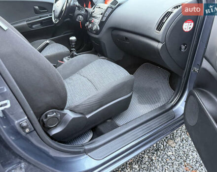 Сірий Кіа Сід, об'ємом двигуна 1.58 л та пробігом 346 тис. км за 5200 $, фото 51 на Automoto.ua