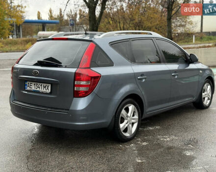 Киа Сид 2008 в Днепре (Днепропетровске) на Automoto.ua Серый Киа Сид, объемом двигателя 2 л и пробегом 92 тыс. км за 6399 $, фото 3 на Automoto.ua