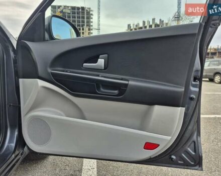 Серый Киа Сид, объемом двигателя 1.4 л и пробегом 156 тыс. км за 6450 $, фото 63 на Automoto.ua