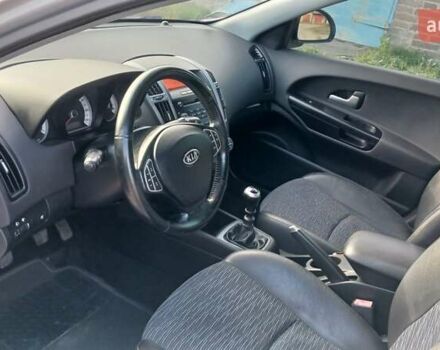 Кіа Сід 2008 у Краматорске на Automoto.ua Сірий Кіа Сід, об'ємом двигуна 1.4 л та пробігом 217 тис. км за 5700 $, фото 18 на Automoto.ua