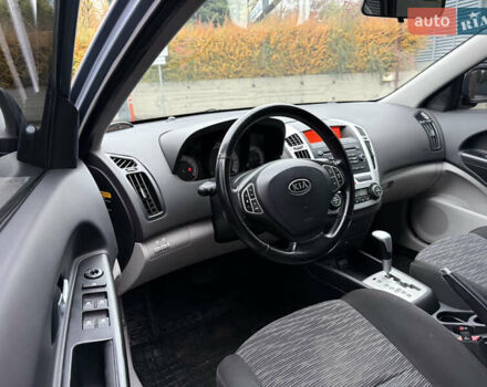Киа Сид 2008 в Днепре (Днепропетровске) на Automoto.ua Серый Киа Сид, объемом двигателя 2 л и пробегом 92 тыс. км за 6399 $, фото 6 на Automoto.ua