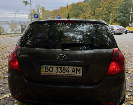 Серый Киа Сид, объемом двигателя 1.4 л и пробегом 800 тыс. км за 5499 $, фото 2 на Automoto.ua