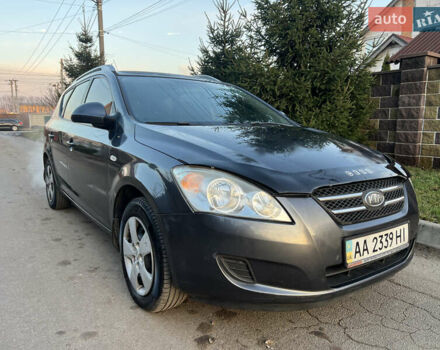 Серый Киа Сид, объемом двигателя 1.59 л и пробегом 249 тыс. км за 6250 $, фото 7 на Automoto.ua