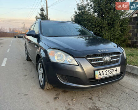 Серый Киа Сид, объемом двигателя 1.59 л и пробегом 249 тыс. км за 6250 $, фото 16 на Automoto.ua