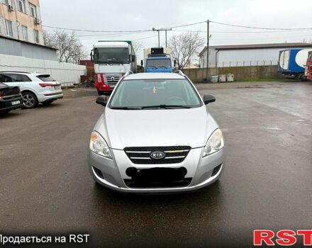 Серый Киа Сид, объемом двигателя 1.6 л и пробегом 333 тыс. км за 2700 $, фото 2 на Automoto.ua