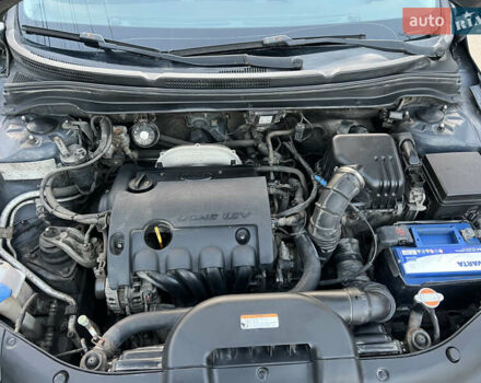 Серый Киа Сид, объемом двигателя 1.59 л и пробегом 249 тыс. км за 6250 $, фото 61 на Automoto.ua