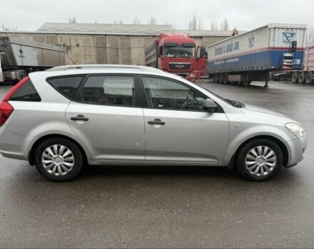 Сірий Кіа Сід, об'ємом двигуна 1.6 л та пробігом 333 тис. км за 2799 $, фото 8 на Automoto.ua