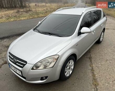 Серый Киа Сид, объемом двигателя 1.6 л и пробегом 199 тыс. км за 6200 $, фото 1 на Automoto.ua