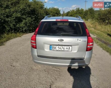 Серый Киа Сид, объемом двигателя 1.58 л и пробегом 274 тыс. км за 5500 $, фото 8 на Automoto.ua