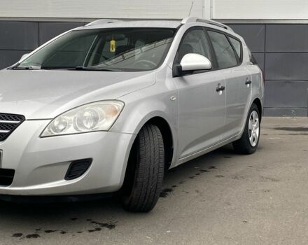 Серый Киа Сид, объемом двигателя 1.4 л и пробегом 227 тыс. км за 5300 $, фото 1 на Automoto.ua