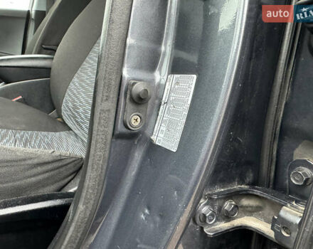 Серый Киа Сид, объемом двигателя 1.6 л и пробегом 216 тыс. км за 7300 $, фото 52 на Automoto.ua