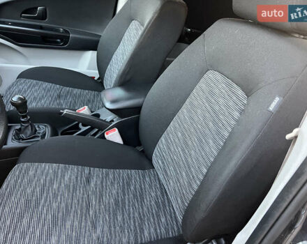 Серый Киа Сид, объемом двигателя 1.59 л и пробегом 249 тыс. км за 6250 $, фото 31 на Automoto.ua