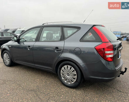 Серый Киа Сид, объемом двигателя 1.6 л и пробегом 216 тыс. км за 7300 $, фото 11 на Automoto.ua