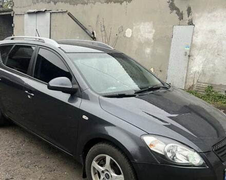 Серый Киа Сид, объемом двигателя 1.6 л и пробегом 264 тыс. км за 5800 $, фото 6 на Automoto.ua