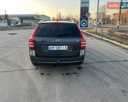 Серый Киа Сид, объемом двигателя 1.58 л и пробегом 250 тыс. км за 5800 $, фото 4 на Automoto.ua