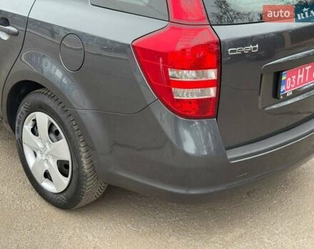 Сірий Кіа Сід, об'ємом двигуна 1.4 л та пробігом 202 тис. км за 6700 $, фото 5 на Automoto.ua