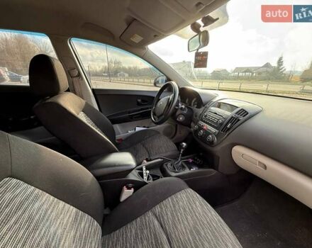 Серый Киа Сид, объемом двигателя 1.6 л и пробегом 247 тыс. км за 5999 $, фото 7 на Automoto.ua