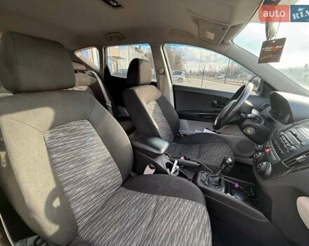Серый Киа Сид, объемом двигателя 1.6 л и пробегом 247 тыс. км за 5999 $, фото 8 на Automoto.ua