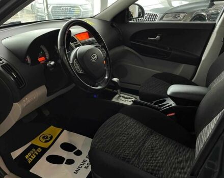 Серый Киа Сид, объемом двигателя 1.6 л и пробегом 266 тыс. км за 6300 $, фото 21 на Automoto.ua