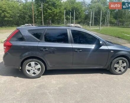 Серый Киа Сид, объемом двигателя 1.6 л и пробегом 286 тыс. км за 5300 $, фото 2 на Automoto.ua
