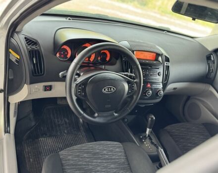 Серый Киа Сид, объемом двигателя 1.6 л и пробегом 186 тыс. км за 5599 $, фото 14 на Automoto.ua