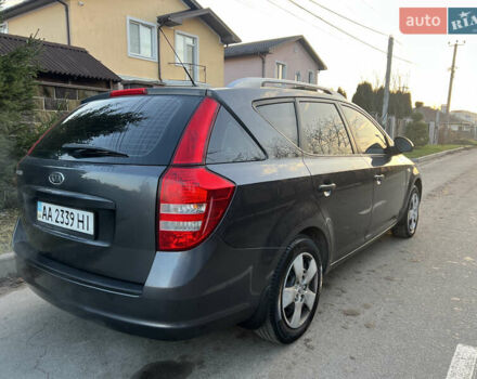 Серый Киа Сид, объемом двигателя 1.59 л и пробегом 249 тыс. км за 6250 $, фото 10 на Automoto.ua