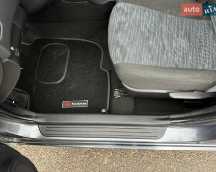 Серый Киа Сид, объемом двигателя 1.6 л и пробегом 216 тыс. км за 7300 $, фото 50 на Automoto.ua