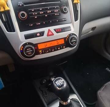 Киа Сид 2008 в Ужгороде на Automoto.ua Серый Киа Сид, объемом двигателя 1.6 л и пробегом 256 тыс. км за 4999 $, фото 4 на Automoto.ua