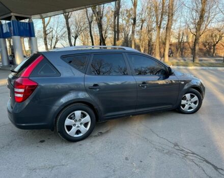 Серый Киа Сид, объемом двигателя 2 л и пробегом 295 тыс. км за 4650 $, фото 1 на Automoto.ua