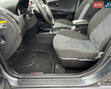 Серый Киа Сид, объемом двигателя 1.6 л и пробегом 216 тыс. км за 7300 $, фото 46 на Automoto.ua