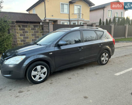 Серый Киа Сид, объемом двигателя 1.59 л и пробегом 249 тыс. км за 6250 $, фото 62 на Automoto.ua