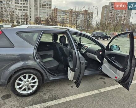 Серый Киа Сид, объемом двигателя 1.4 л и пробегом 156 тыс. км за 6450 $, фото 9 на Automoto.ua
