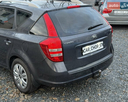 Сірий Кіа Сід, об'ємом двигуна 1.58 л та пробігом 346 тис. км за 5200 $, фото 12 на Automoto.ua