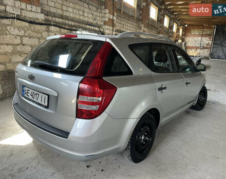 Сірий Кіа Сід, об'ємом двигуна 1.59 л та пробігом 280 тис. км за 1599 $, фото 4 на Automoto.ua