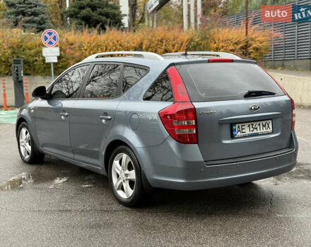 Киа Сид 2008 в Днепре (Днепропетровске) на Automoto.ua Серый Киа Сид, объемом двигателя 2 л и пробегом 92 тыс. км за 6399 $, фото 5 на Automoto.ua