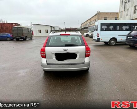 Серый Киа Сид, объемом двигателя 1.6 л и пробегом 333 тыс. км за 2700 $, фото 1 на Automoto.ua