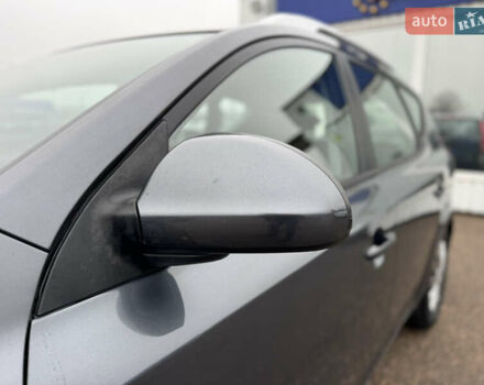 Серый Киа Сид, объемом двигателя 1.6 л и пробегом 216 тыс. км за 7300 $, фото 15 на Automoto.ua