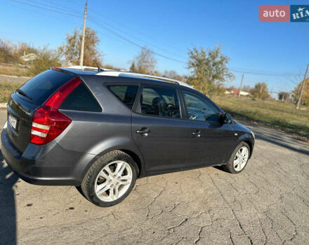 Серый Киа Сид, объемом двигателя 1.6 л и пробегом 308 тыс. км за 6100 $, фото 2 на Automoto.ua