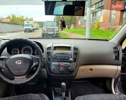 Киа Сид 2008 в Киеве на Automoto.ua Серый Киа Сид, объемом двигателя 1.6 л и пробегом 378 тыс. км за 5500 $, фото 7 на Automoto.ua