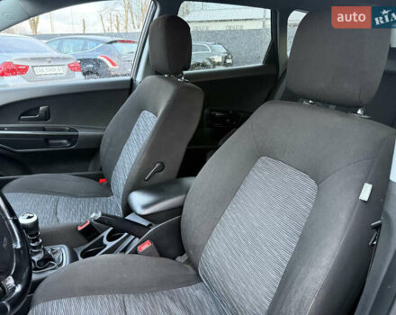 Сірий Кіа Сід, об'ємом двигуна 1.58 л та пробігом 346 тис. км за 5200 $, фото 34 на Automoto.ua