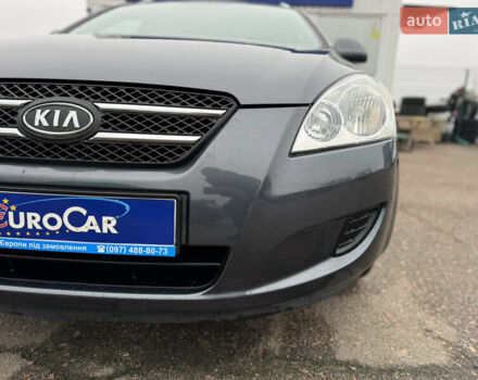 Серый Киа Сид, объемом двигателя 1.6 л и пробегом 216 тыс. км за 7300 $, фото 20 на Automoto.ua