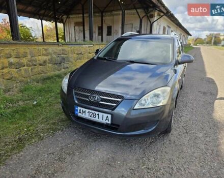 Серый Киа Сид, объемом двигателя 1.58 л и пробегом 246 тыс. км за 5300 $, фото 1 на Automoto.ua