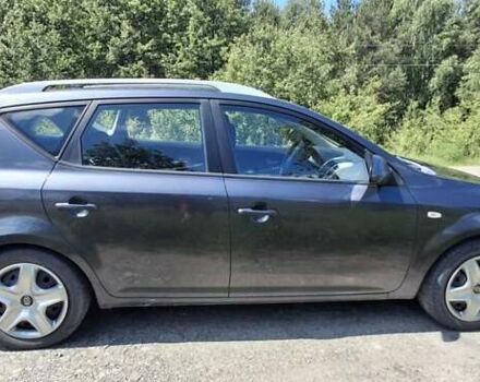 Серый Киа Сид, объемом двигателя 1.98 л и пробегом 233 тыс. км за 7400 $, фото 4 на Automoto.ua