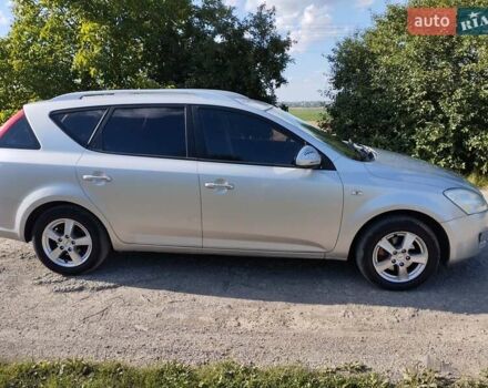 Серый Киа Сид, объемом двигателя 1.58 л и пробегом 274 тыс. км за 5500 $, фото 13 на Automoto.ua